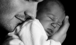 De voordelen van samen slapen met je baby