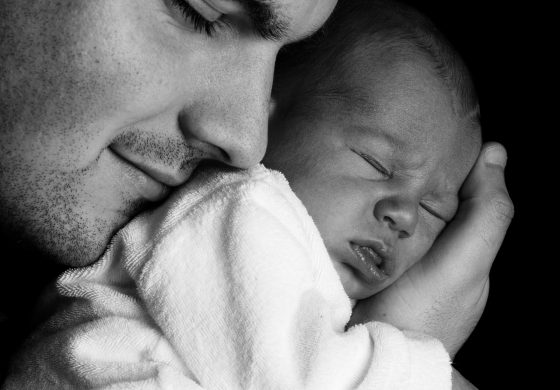 De voordelen van samen slapen met je baby
